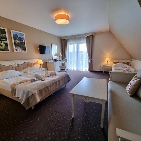 Hotel Carlina Bialka Tatrzanska Buitenkant foto