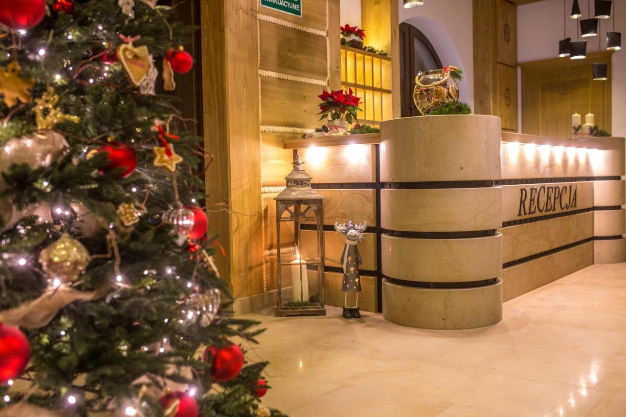 Hotel Carlina Bialka Tatrzanska Buitenkant foto