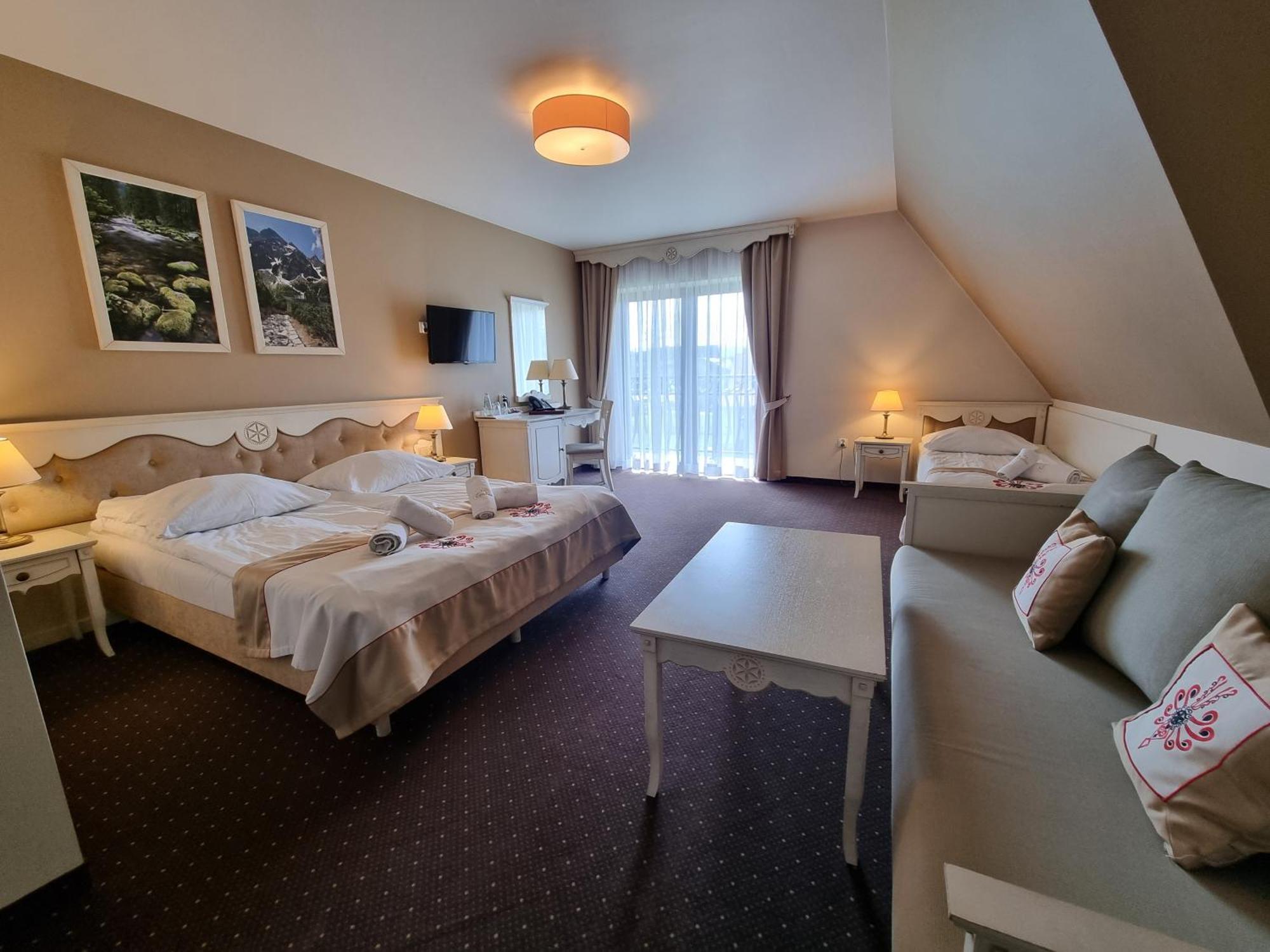 Hotel Carlina Bialka Tatrzanska Buitenkant foto