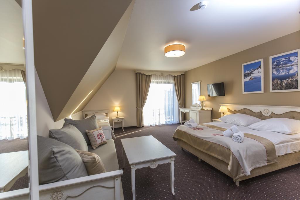 Hotel Carlina Bialka Tatrzanska Buitenkant foto