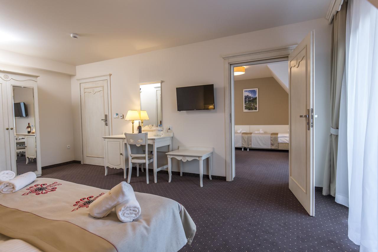 Hotel Carlina Bialka Tatrzanska Buitenkant foto