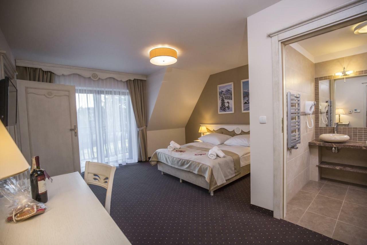 Hotel Carlina Bialka Tatrzanska Buitenkant foto